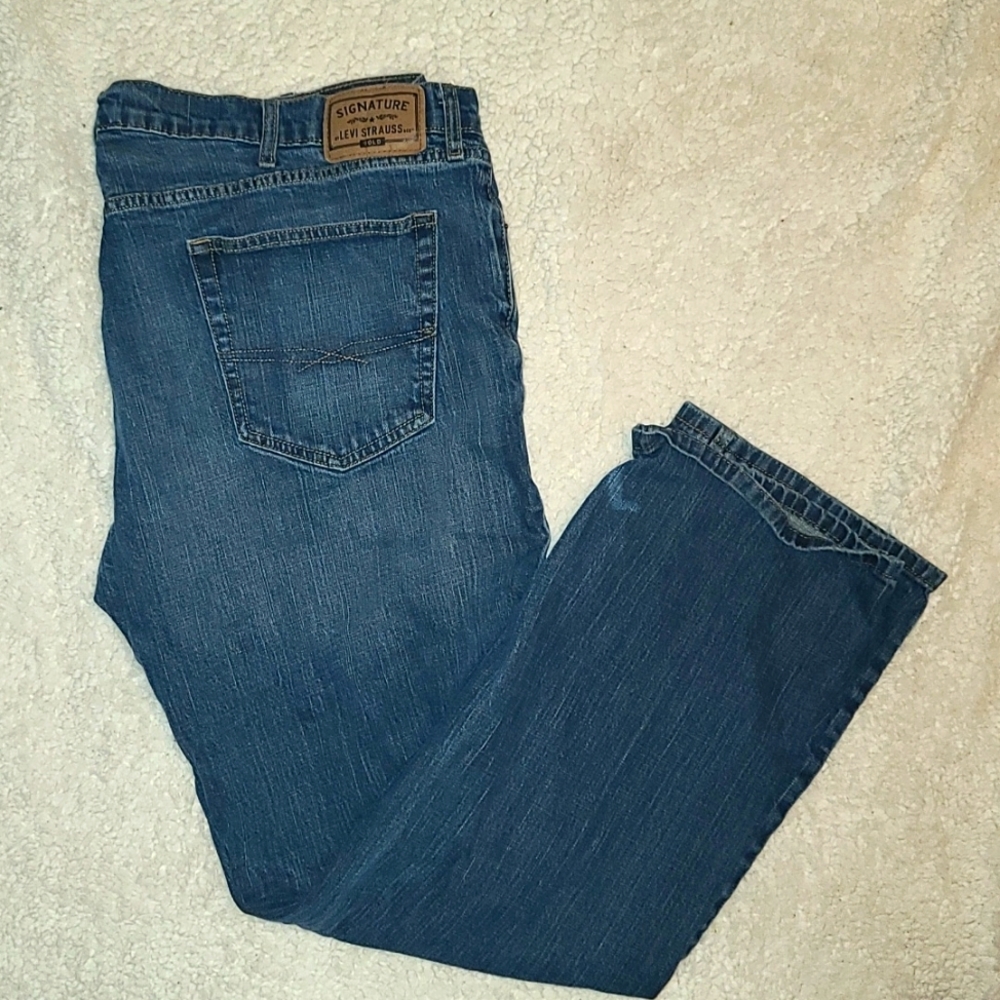 Men's Levi's w44 l32 jeans relaxed